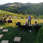 Podere Riosto Cantina&agriturismo 农家乐 皮亚诺罗