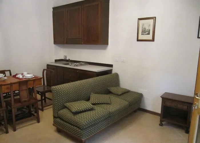 Gospodarstwo agroturystyczne Podere Riosto Cantina&agriturismo *