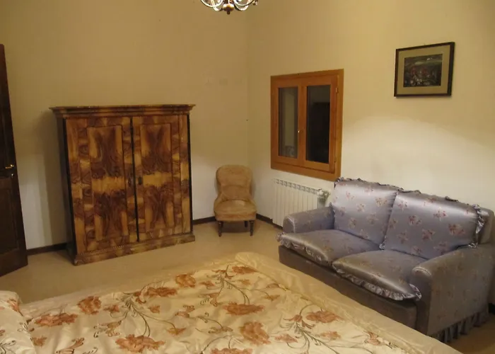 Podere Riosto Cantina&agriturismo Gospodarstwo agroturystyczne