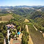 Podere Riosto Cantina&agriturismo Feriegård *