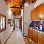 Podere Riosto Cantina&agriturismo Farma *