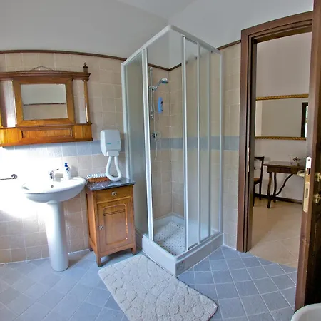 Podere Riosto Cantina&agriturismo بيانورو