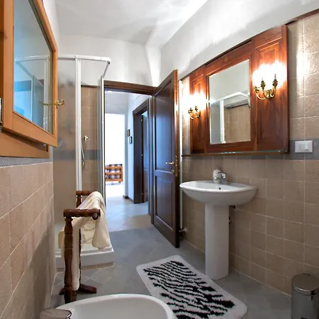 Podere Riosto Cantina&agriturismo *