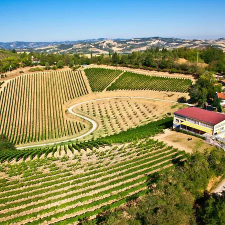 Podere Riosto Cantina&agriturismo Feriegård Pianoro