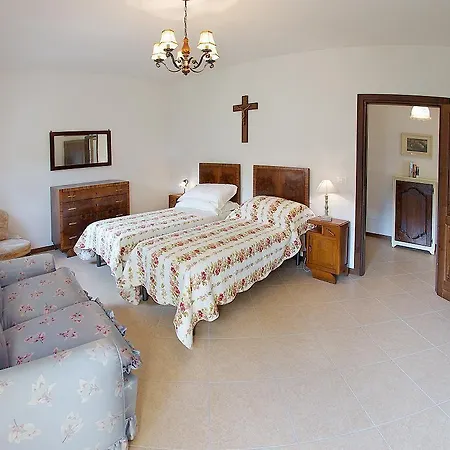 Podere Riosto Cantina&agriturismo مزرعة للإقامة *