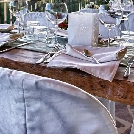 Podere Riosto Cantina&agriturismo مزرعة للإقامة