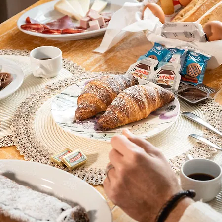 Podere Riosto Cantina&agriturismo مزرعة للإقامة