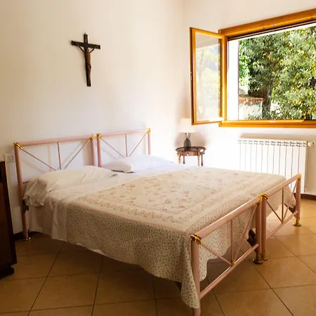 Podere Riosto Cantina&agriturismo Feriegård *