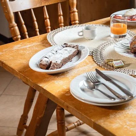 مزرعة للإقامة Podere Riosto Cantina&agriturismo