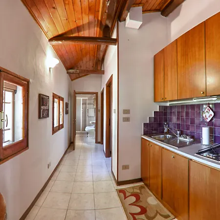 Podere Riosto Cantina&agriturismo Alloggio per agriturismo *