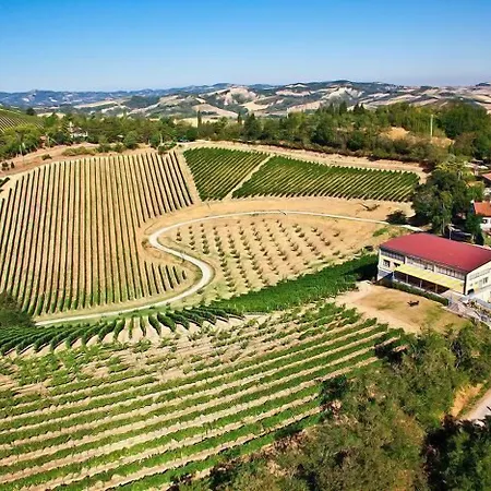 Çiftlik konaklama Podere Riosto Cantina&agriturismo